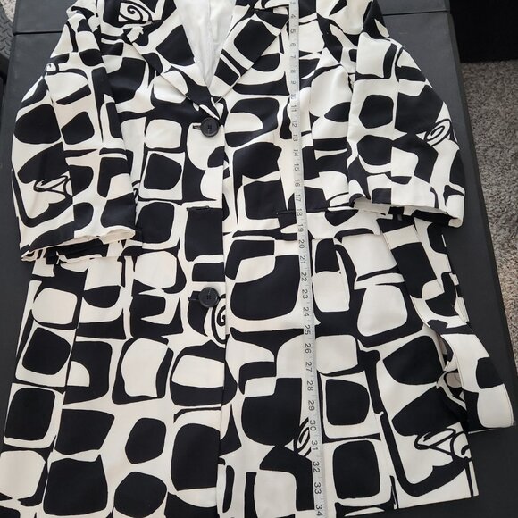Women's Alfani Black and White Lined Belted Jacket with 3/4 Sleeves Size Medium - Picture 10 of 15